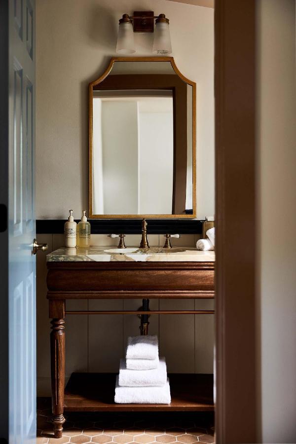 Blue Iris By Life House Hotel Nantucket Eksteriør billede